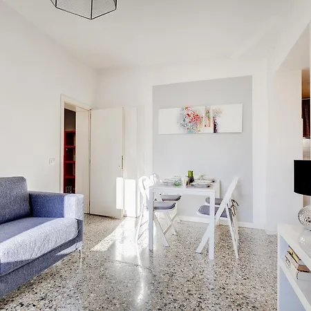 Ca' Artisti-s.margherita * البندقية