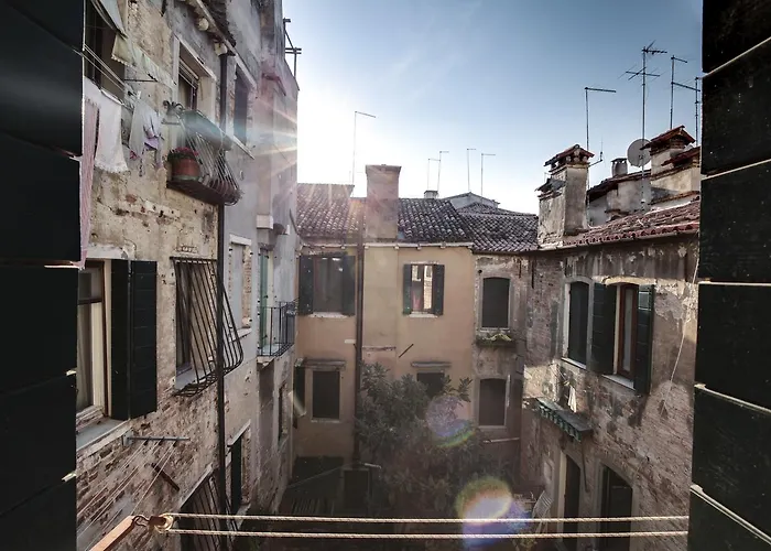 Ca' Artisti-s.margherita * Venedik