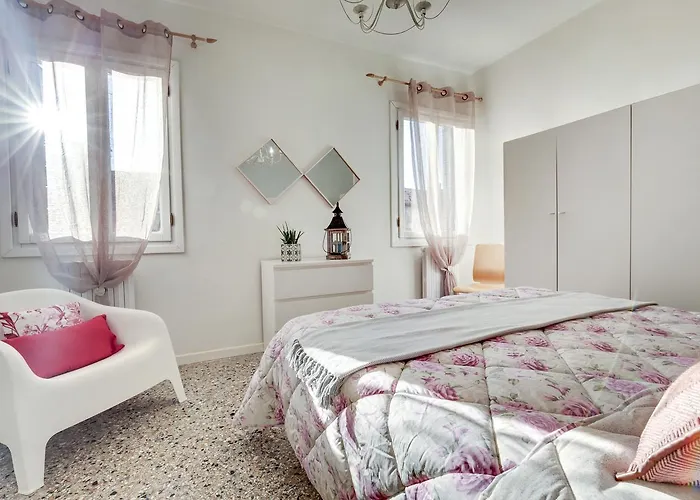 Ca' Artisti-s.margherita Venedik